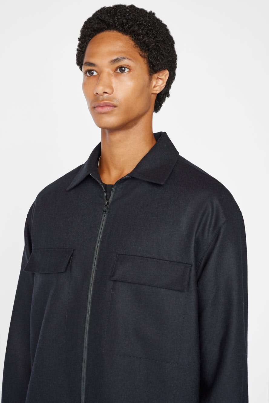 shirt detail view